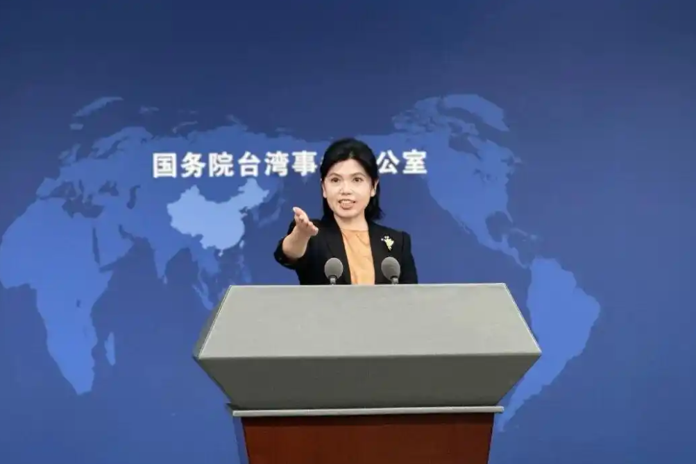 国防部:百余名外国军官沉浸感知伟大长征精神