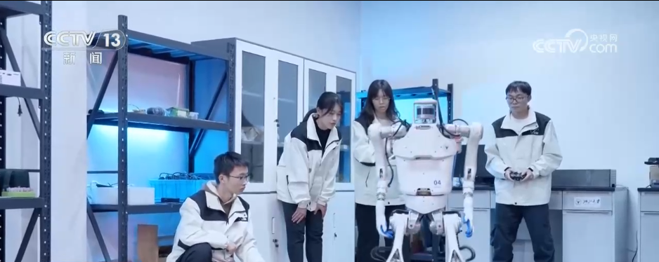 朱雀三号重复使用遥二运载火箭完成静态点火试验