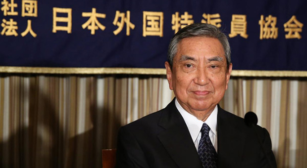 莽小五上树