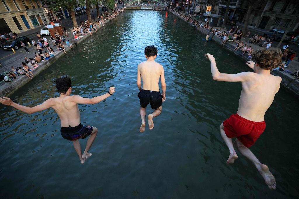 焦点访谈｜如何走好新的长征路？他们用实干担当给出答案